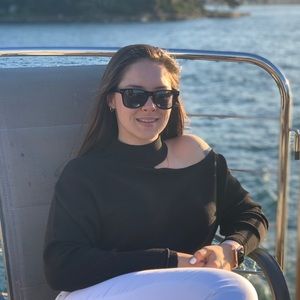 Meet your Posher, Alexandra